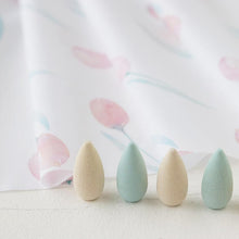 Load image into Gallery viewer, Tulip (White)
