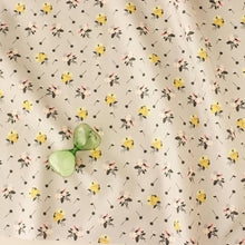 Load image into Gallery viewer, Bouquet of ping pong mums
