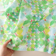 Load image into Gallery viewer, Polka-dot cactus (Green)
