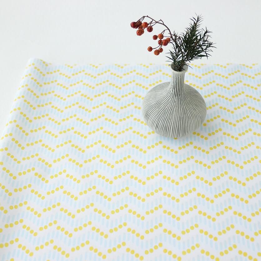 Lines connecting words and people (Yellow x Sky Blue)