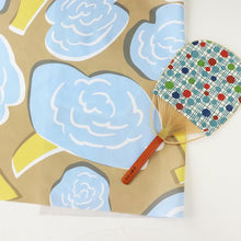 Load image into Gallery viewer, Large petals(Beige&amp;Light Blue)

