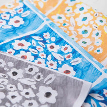 Load image into Gallery viewer, Scarf Flower(Orange)
