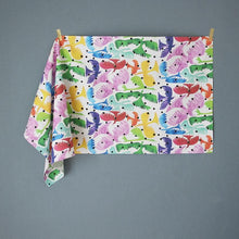 Load image into Gallery viewer, Rainbow birds(White)
