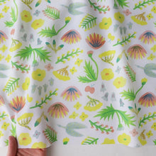 Load image into Gallery viewer, Spring Plants(White)
