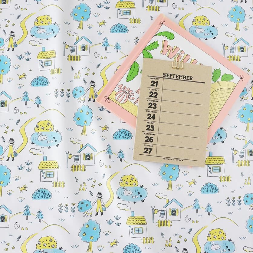 take a leisurely stroll(White&Yellow)