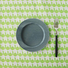 Load image into Gallery viewer, green onions and onions(White&amp;Green)
