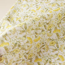 Load image into Gallery viewer, Dreamin&#39; Flower(Gold)

