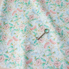Load image into Gallery viewer, Dreamin&#39; Flower(Aqua)
