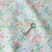 Load image into Gallery viewer, Dreamin&#39; Flower(Aqua)
