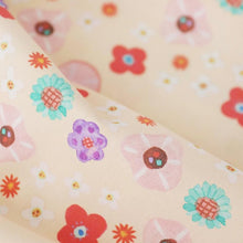 Load image into Gallery viewer, Flowers like sugar candy(Cream)
