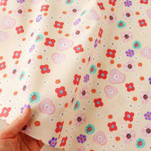 Load image into Gallery viewer, Flowers like sugar candy(Cream)
