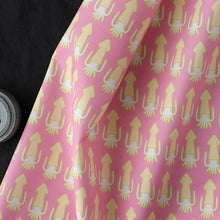 Load image into Gallery viewer, School of squid(Pink)

