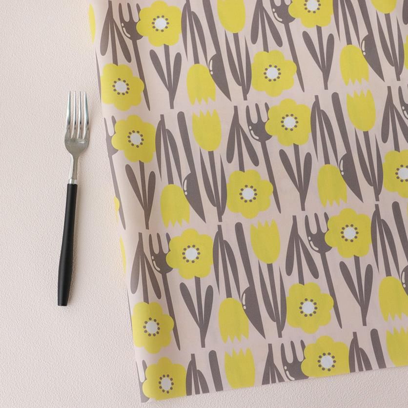 If there are flowers and a knife and fork(Pink Beige)