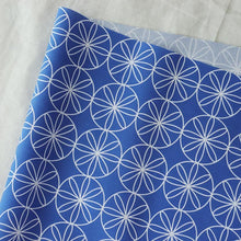 Load image into Gallery viewer, Handmade ball(Navy Blue&amp;White)
