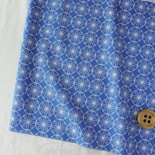 Load image into Gallery viewer, Handmade ball(Navy Blue&amp;White)
