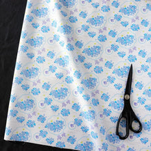 Load image into Gallery viewer, Flowers and Stitching(Blue)

