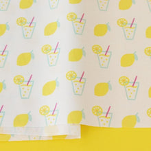 Load image into Gallery viewer, Lemon water
