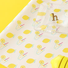 Load image into Gallery viewer, Lemon water
