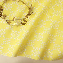 Load image into Gallery viewer, folksy floral (Yellow)
