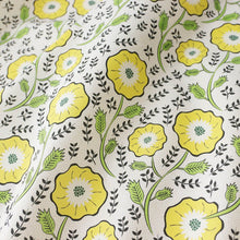 Load image into Gallery viewer, Dahlia and polka dots(Yellow)
